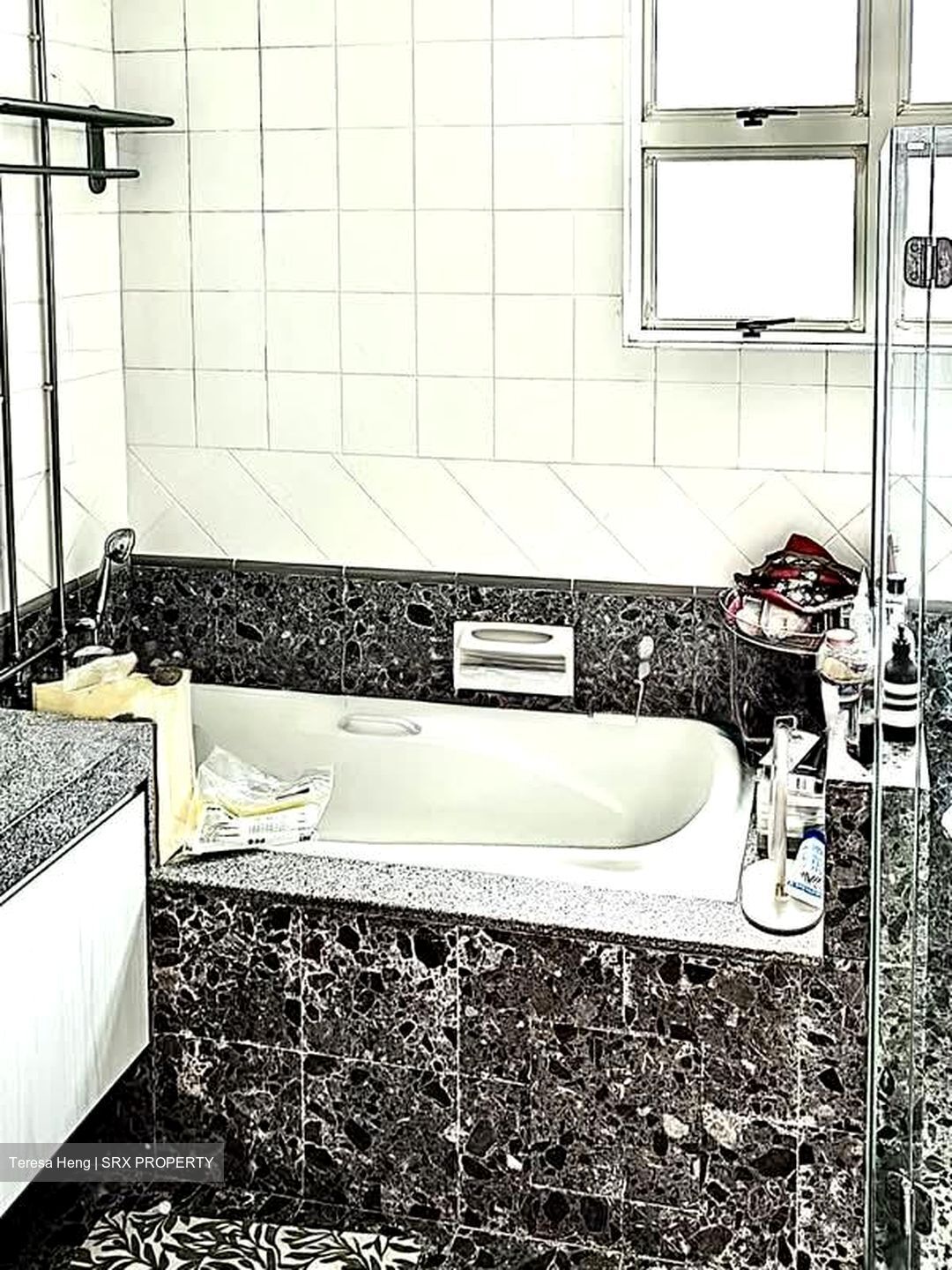 Woodgrove Condominium (D25), Condominium #596886101